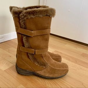 NIB Pilgrim Hoopoe Tanya Brown Suede Tall Fur Boot